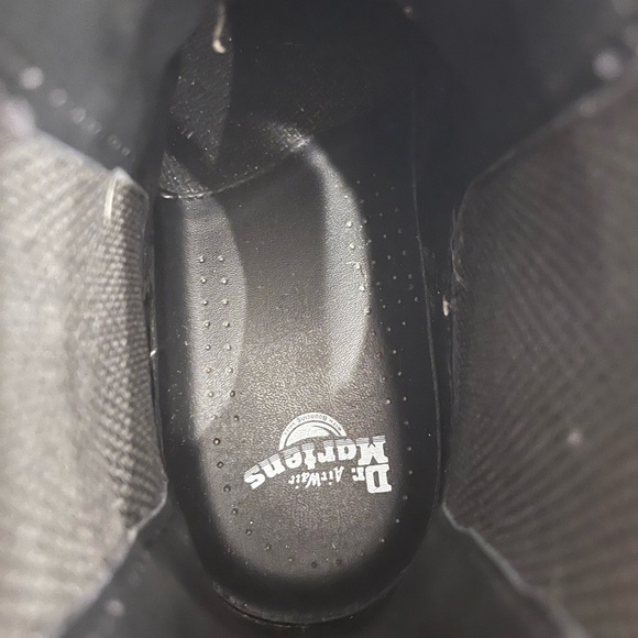 Dr. Martens 2976 Chelsea Boot - Women's,size 7 US , 5 UK , 38 - Picture 7 of 16